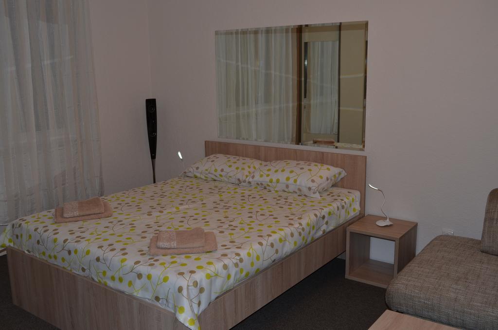 Apartment Downtown Osijek Room photo